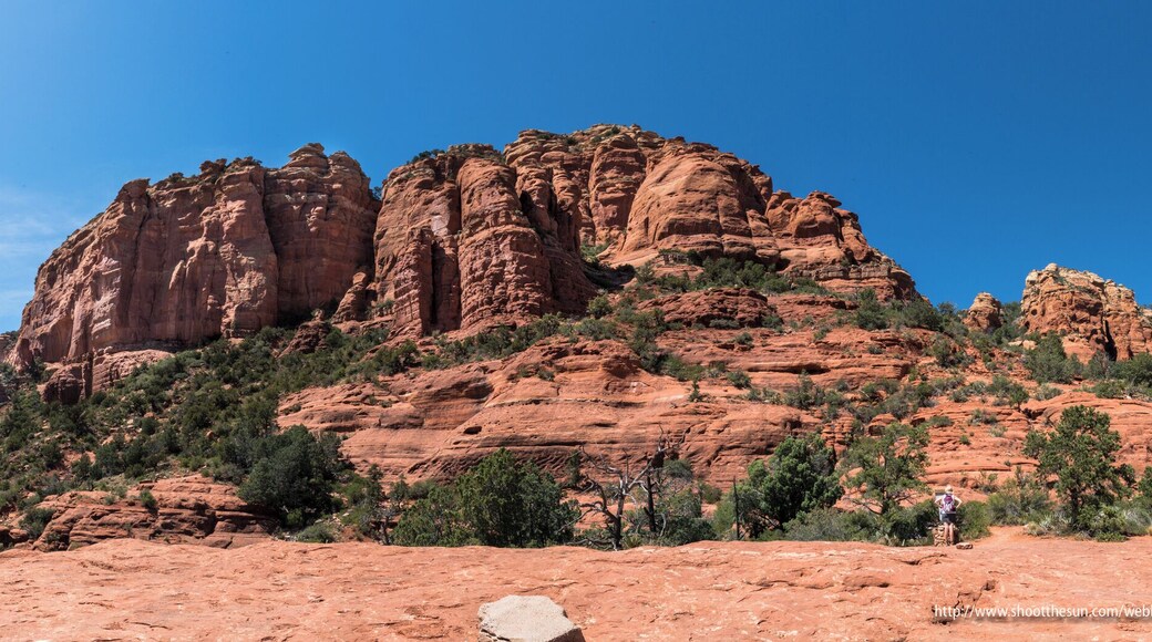 The end of the Cow Pie Trail. That's right, the Cow Pie Trail. A .6-mile spur off the Munds Wagon Trail is called the Cow Pie Trail, primarily for the...er...mounds of rock that form at the base of this mesa.
The site served as the location for many an early western -- and I do mean many -- but it is now more or less just a odd little jog off a very long trail heading up into the hills. Very beautiful, though. I think the word "beautiful" and all its variations should be banned from the area, since it pretty much re-defines the idea of natural beauty in almost any form.
Still, there it is -- gorgeundrous, or whatever you want to call it. Hike it yourself and get a good look.
http://www.sedonamonthly.com/2016/01/cow-pies-trail/