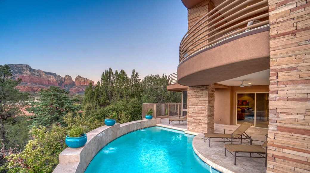 Sedona home pool