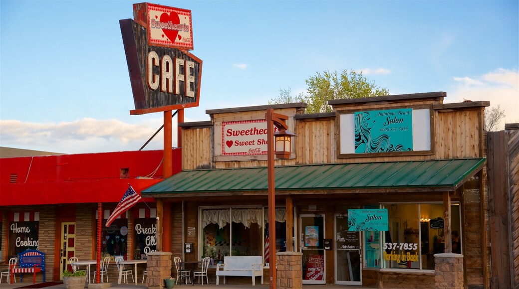 Show Low showing signage