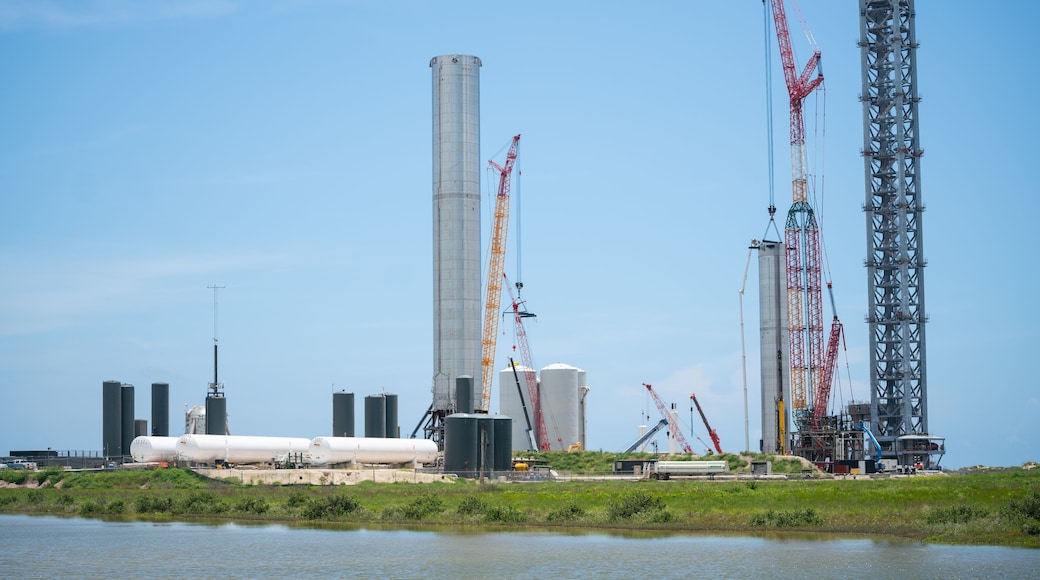 Starbase Starship Stacking