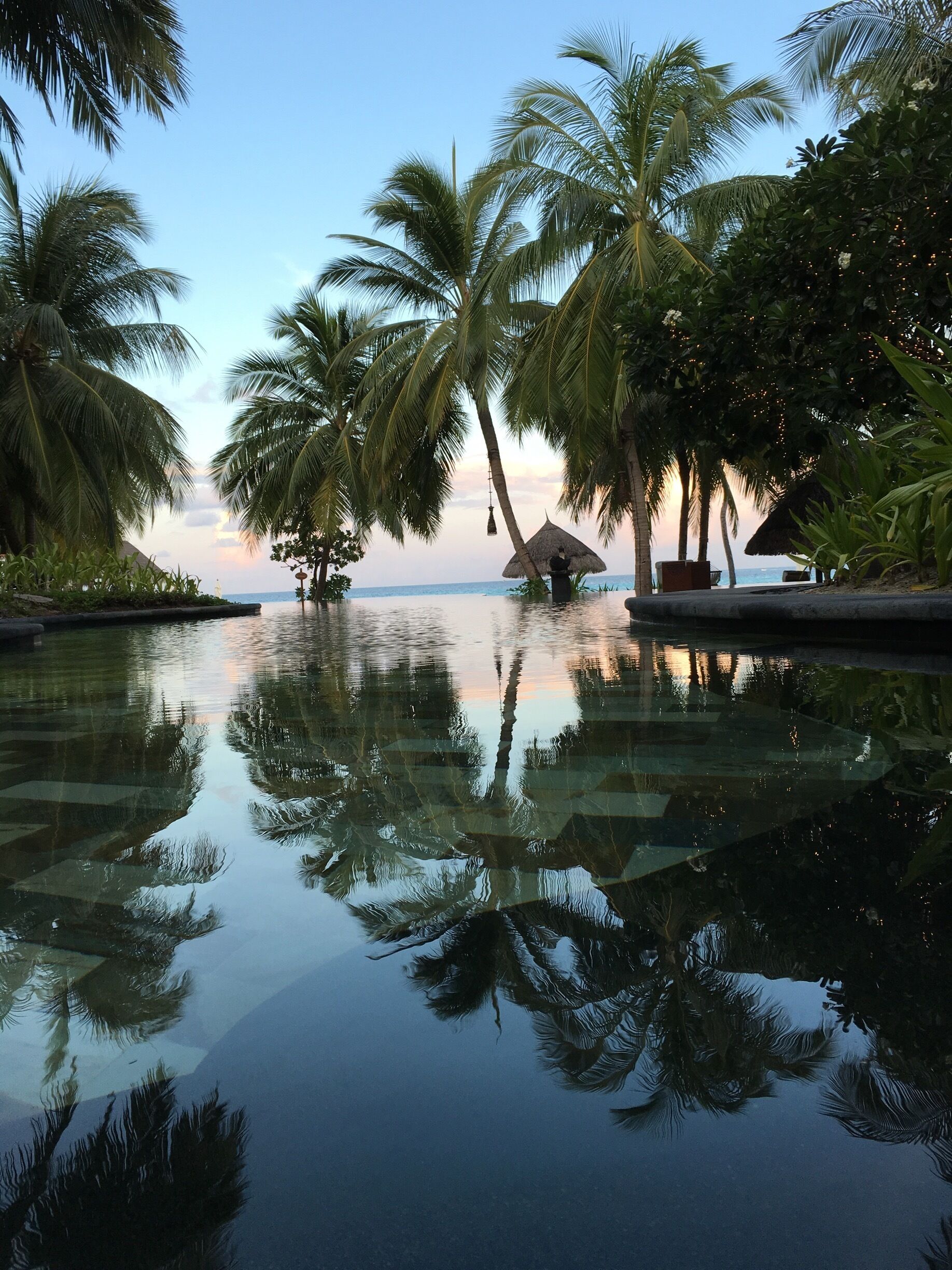 The poolside Rah Bar at One&Only Reethi Rah offers a healthy menu comprising salads, wraps and snacks, as well as low-fat smoothies.
#beachbound