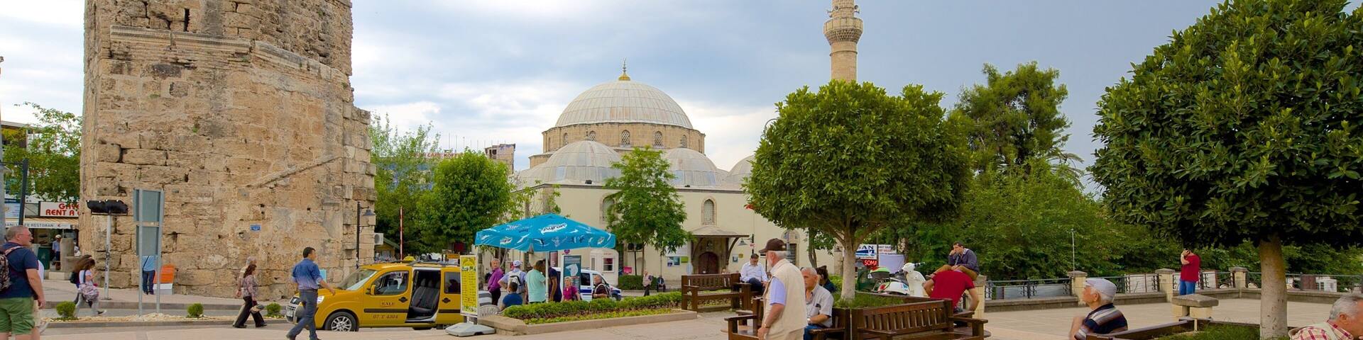 Mediterranean Coast which includes heritage elements and street scenes