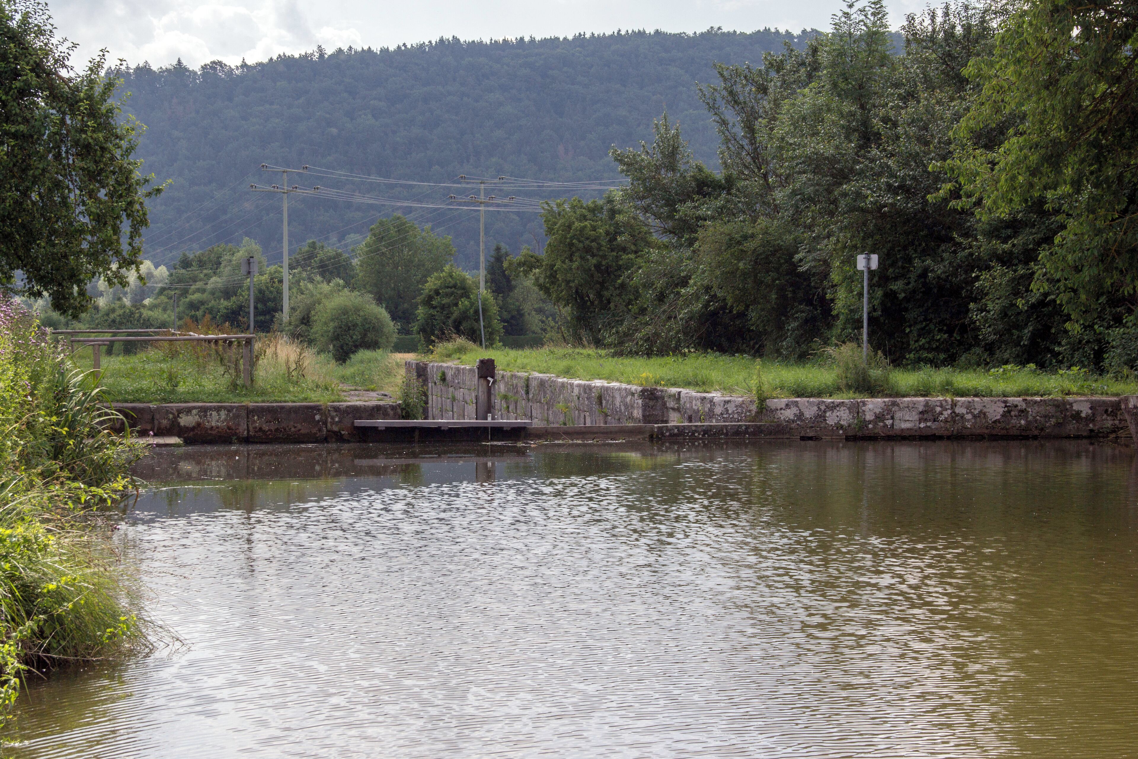 Schleuse 14, Kanal mit Oberhaupt