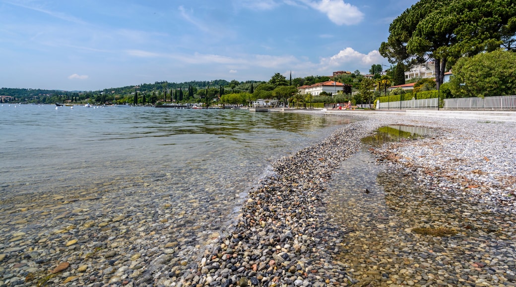 Strand am Gardasee, San Felice del Benaco, Provinz Brescia, Lomardei, Italien