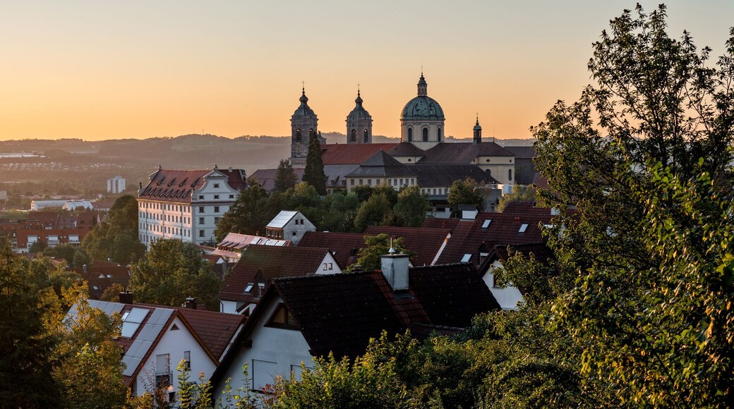 Weingarten (RV), Deutschland: Sommerliches Panorama bei Sonnenuntergang