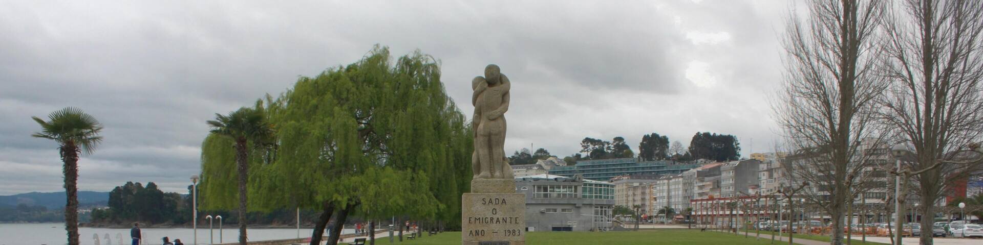 Sculpture "Sada ao emigrante" ("Sada to the emigrant"), 1983, located in Sada, Galicia, Spain.