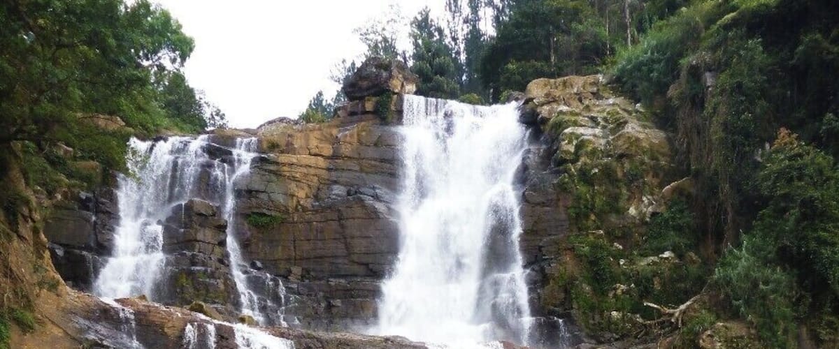 Ramboda Lower Cascade is 100m in height and one among the six breath-taking waterfalls in Thawalamthanna area. People can reach this waterfall only by going through RAMBODA FALLS HOTEL. I recommend you to stay one night in RAMBODA FALLS HOTEL as you can get a panoramic view of two waterfalls from your window and can take guided tours to several waterfalls. And also, the meals are delicious and you can have you meal just 25m away from the waterfall by enjoying the breeze mixed with tiny water droplets.
You can have some details or online booking of the hotel at www.rambodafalls.com