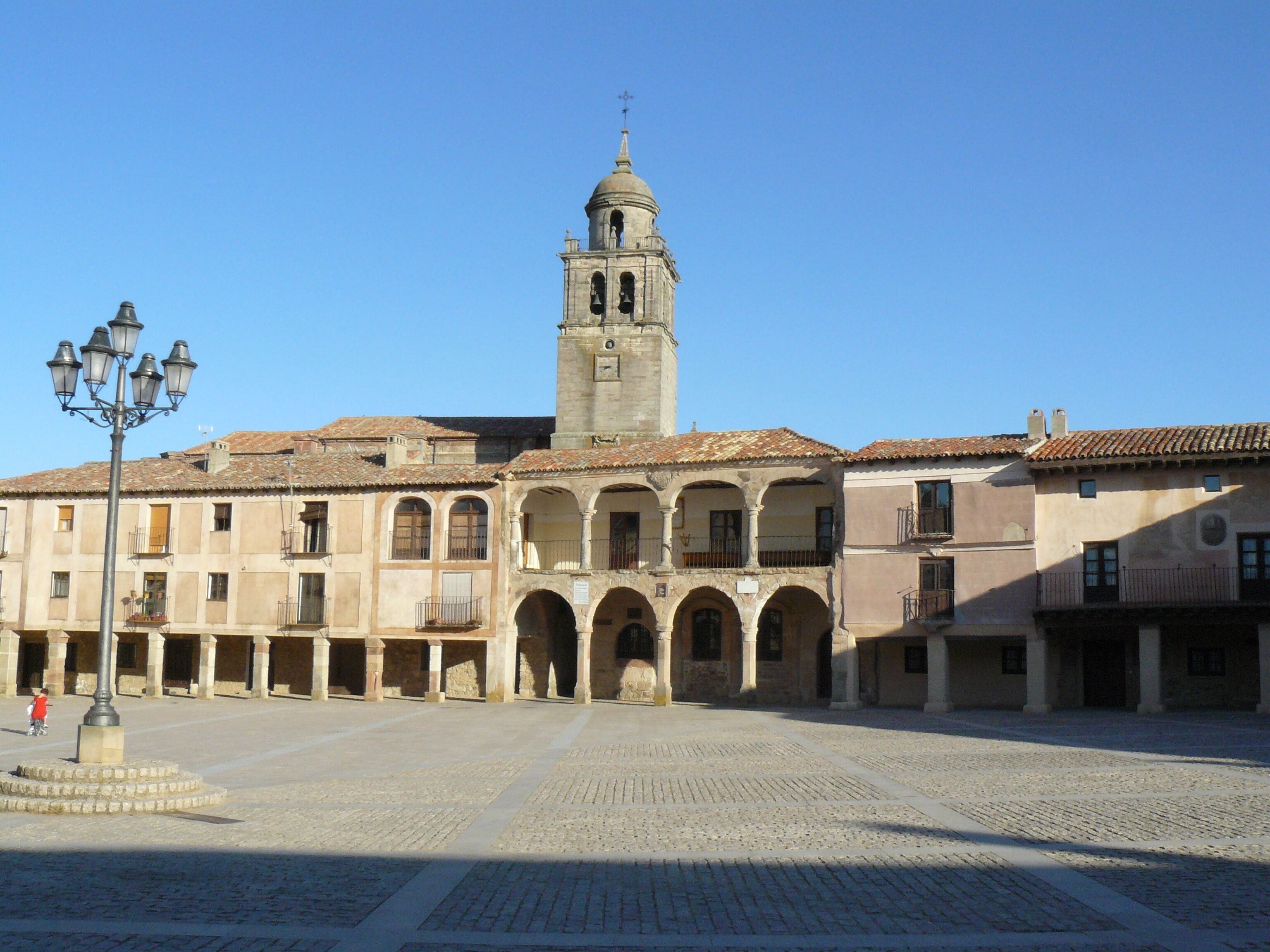 Plaza mayor, Medinaceli (Soria).