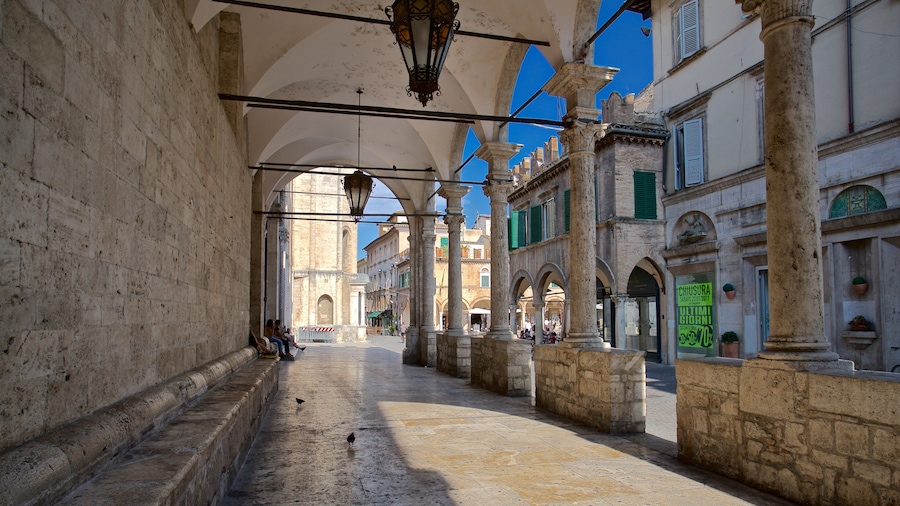 Ascoli Piceno caracterizando elementos de patrimônio