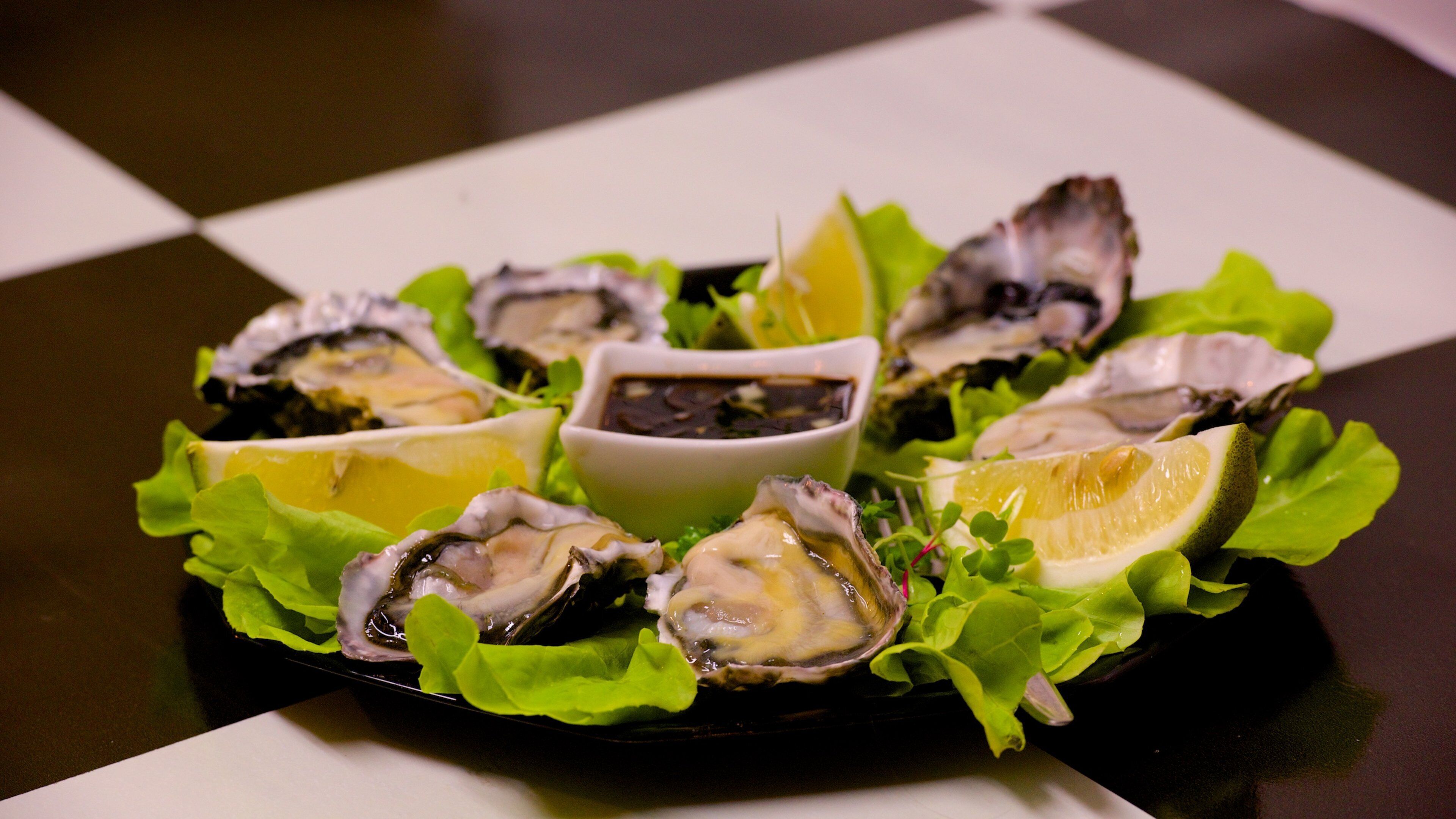 Arorangi das einen Speisen