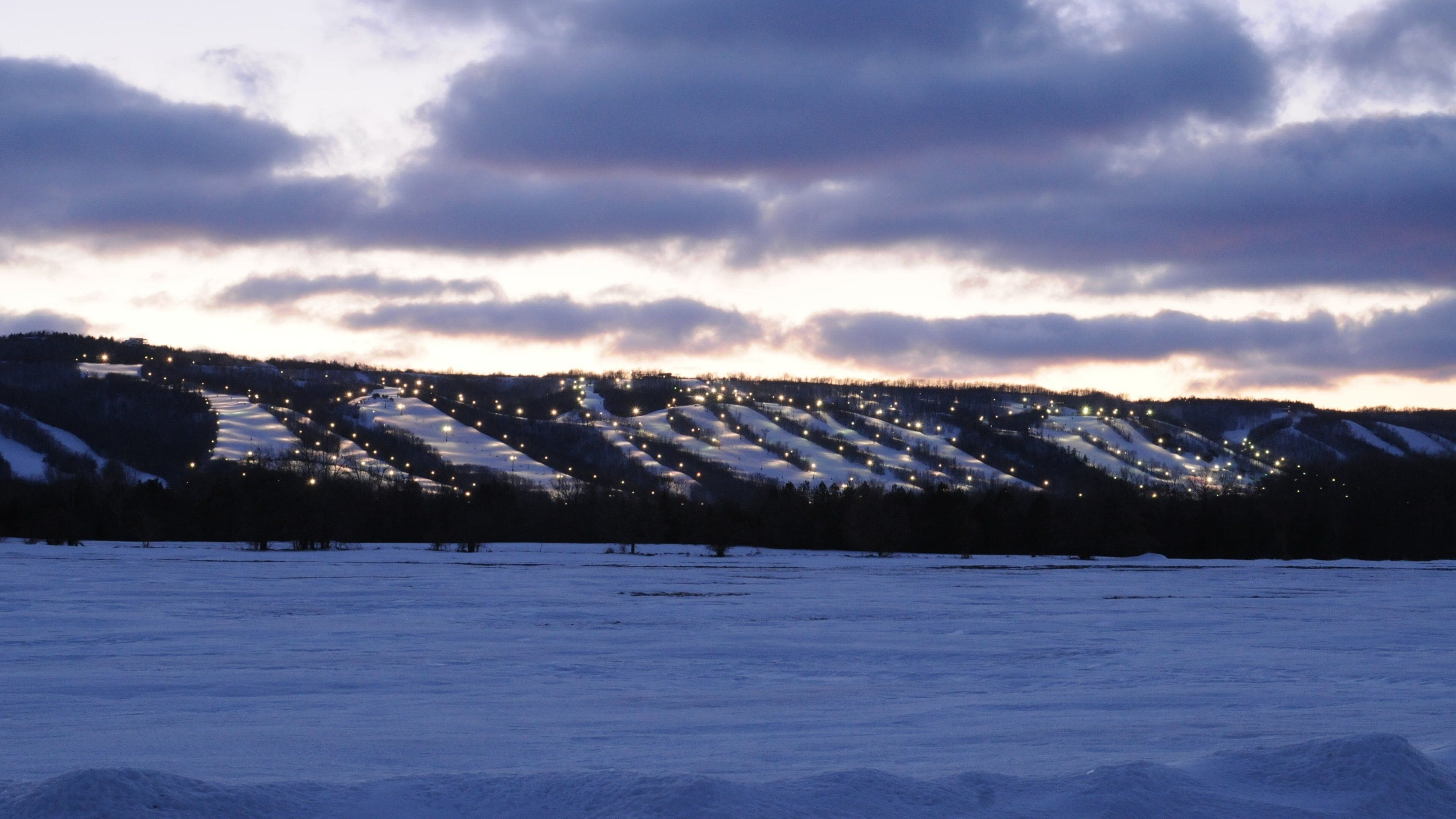 Blue Mountain Ski Resort Tours - Book Now | Expedia