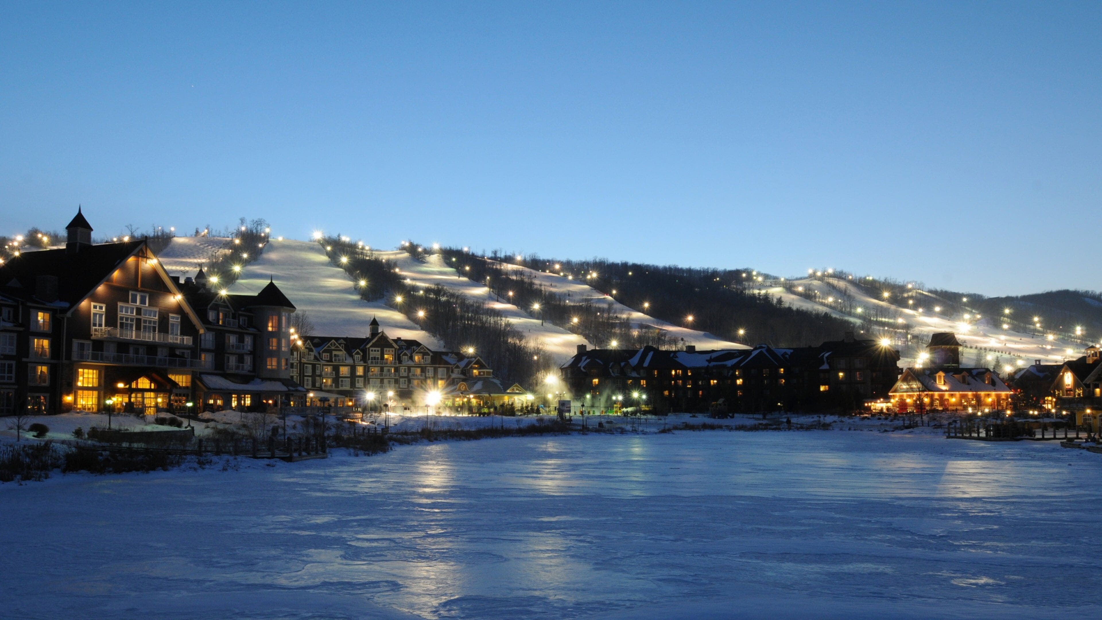 Blue Mountain Ski Resort Tours - Book Now | Expedia