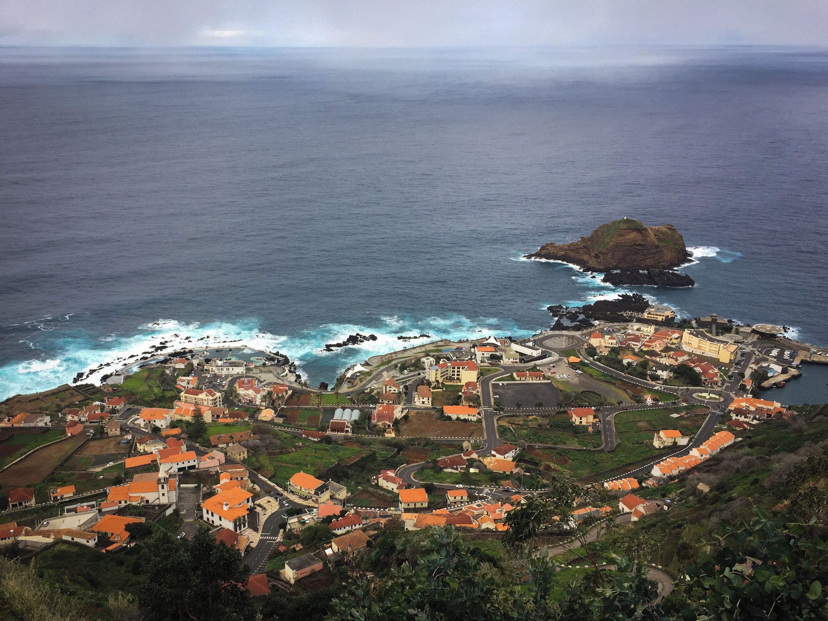 ...and its natural pools, on a pleasant January day.
#waterlust #blue