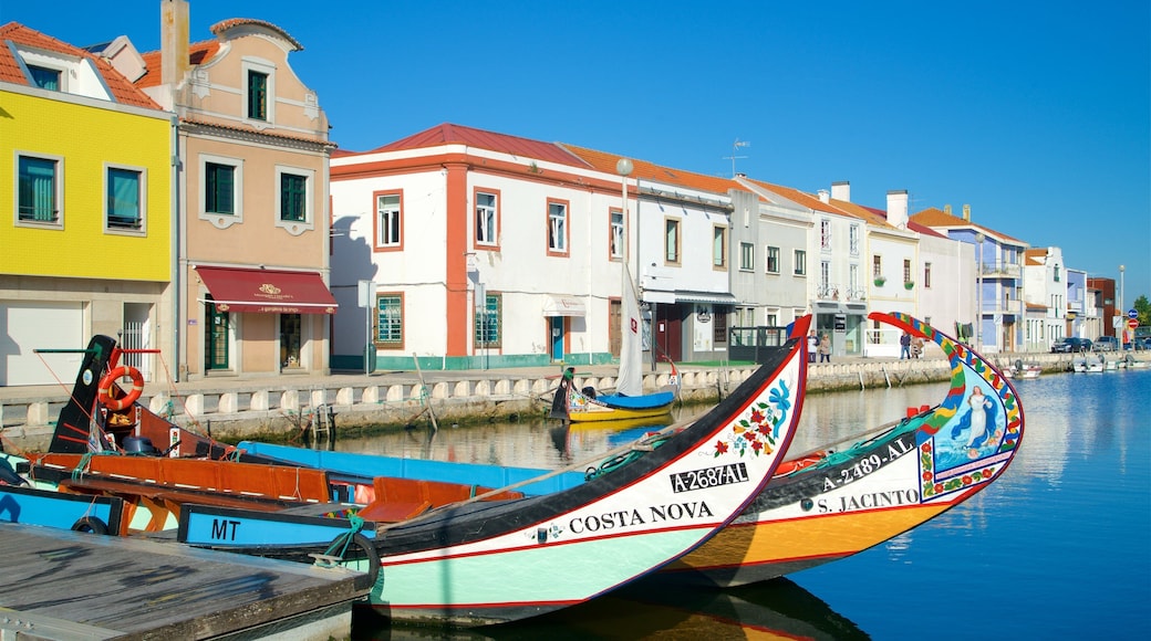 Aveiro caracterizando uma baía ou porto
