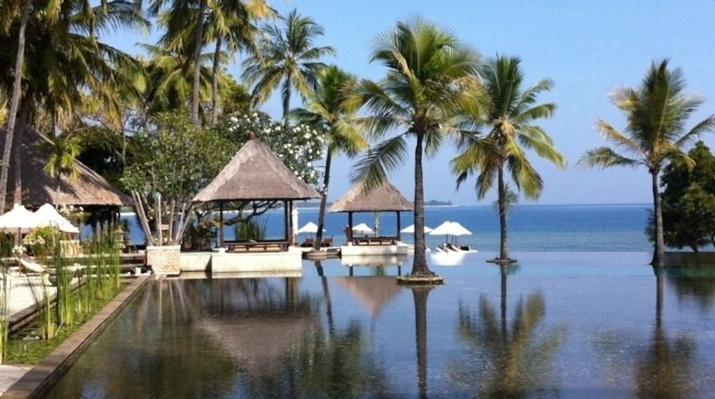 The Oberoi Hotel in Lombok.. The pool and the sea..