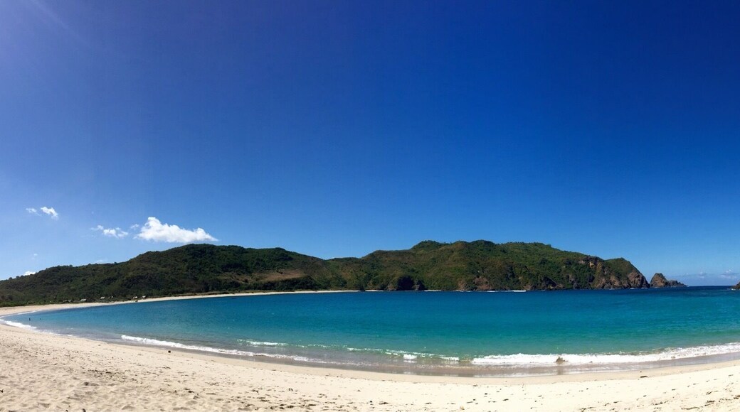 Looking for beautiful white beaches with clear blue water? Kuta, Lombok has the prettiest (and cleanest!) beaches I've ever seen.