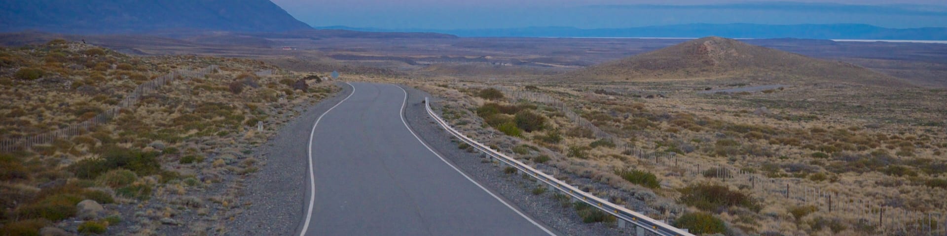 El Chalten showing a sunset, tranquil scenes and desert views