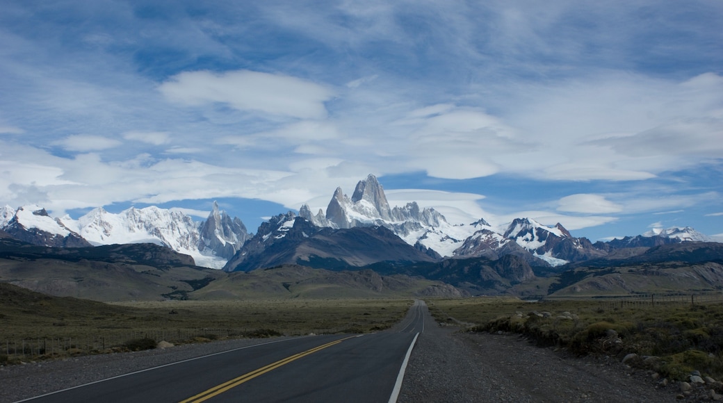 El Chaltén bevat bergen en landschappen