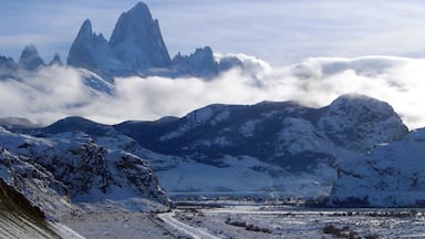 El Chalten which includes snow, landscape views and mountains