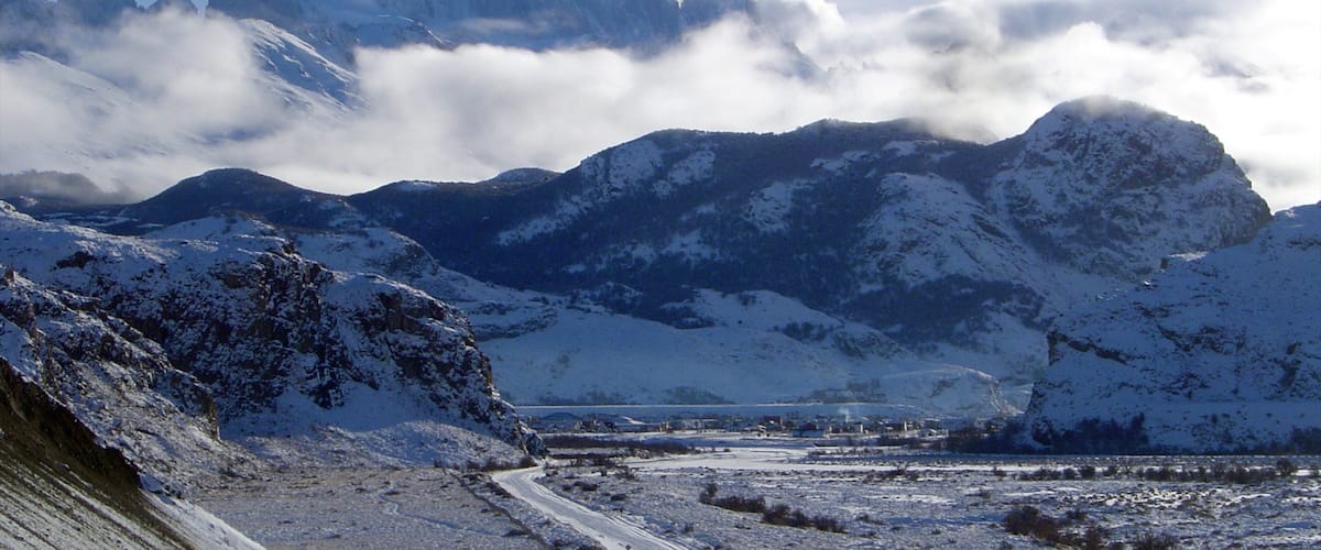 El Chalten which includes mountains, landscape views and snow