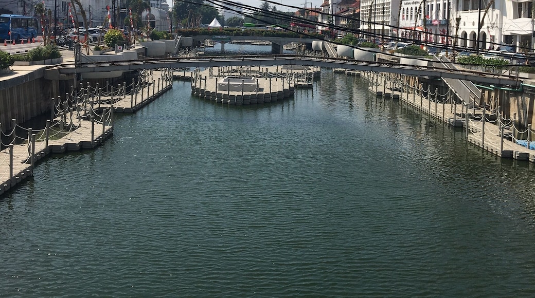 Not only Amsterdã has its charm, also Jakarta and Kota Tua.