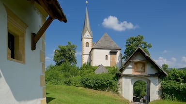 Central Carinthia featuring heritage elements and a small town or village