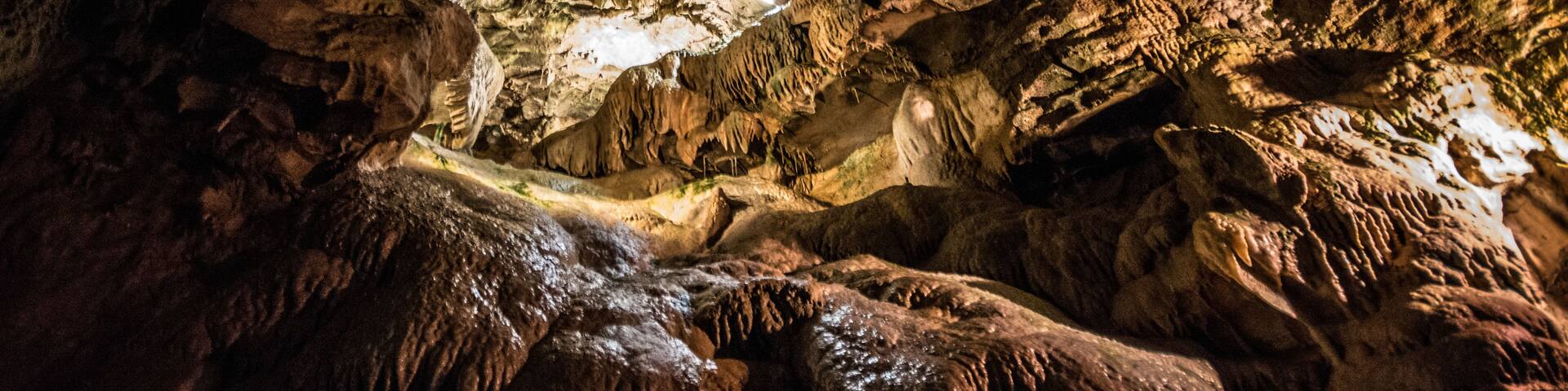 Howe Caverns Spelunking stalagmites stalagtites upstate New York