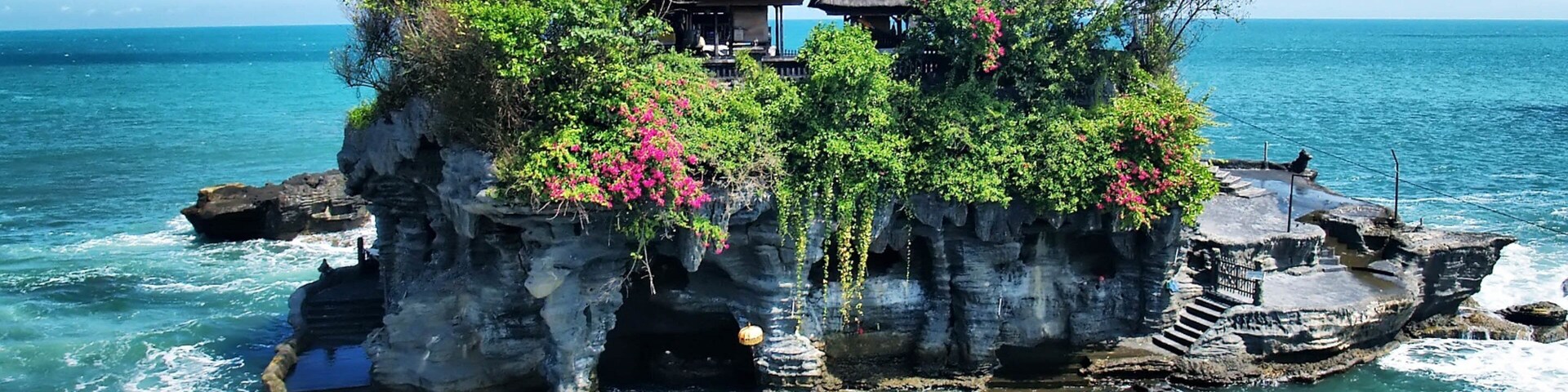 Tanah Lot featuring island views and general coastal views