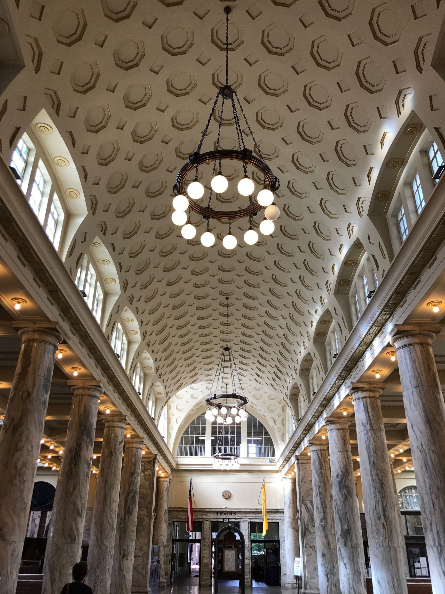 Hounded union state station in Utica 
