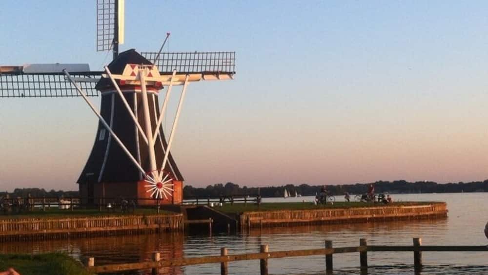 Same spot, different temperature.