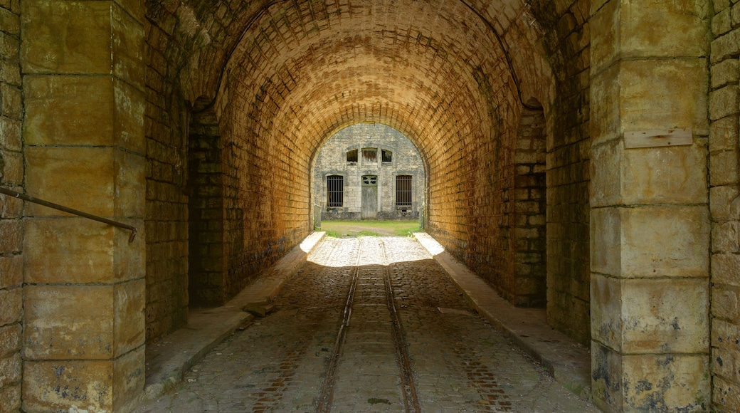 This file was uploaded with Commonist. Fort de Bessoncourt : entrée principale (HDR).