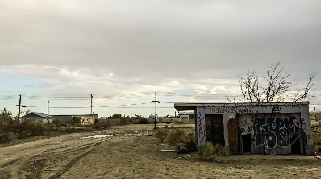 Abandoned settlements.. ghost alert! 👻