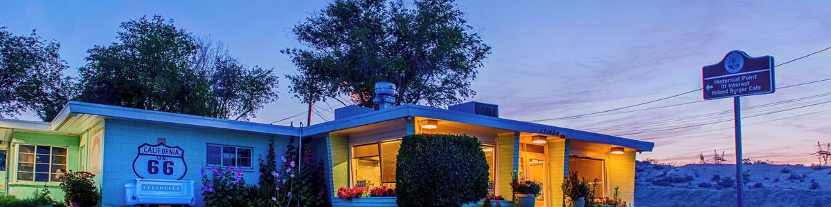 Emma Jean's Holland Burger, Route 66,
if your up for a tasty meal, be sure to stop and do yourself the favor. Over the top friendly service, the Brian Burger was one of the best finds on this road trip..be sure to thank the cook Lamont..and you'll be lucky if you get Chole as your server.
#emmajeanshollandburger #route66 #fodorsonthego #lonelyplanet #amazingday #NeverStopExploring #TravelDeeper #livetravelchannel #TLPicks #theglobewanderer #instatravel #RTWChat #PassionPassport #ilovetravel #travelblogger #BDTeam #TravelAwesome #cnntravel #culturetravel #travel #BBCTravel #passportready #instaamazing #instapassport #bestofig #instapassport #igtravel