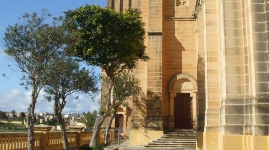 Miracles & healings, regarding fertility have been documented here. The shrine is dedicated to Mother Mary.