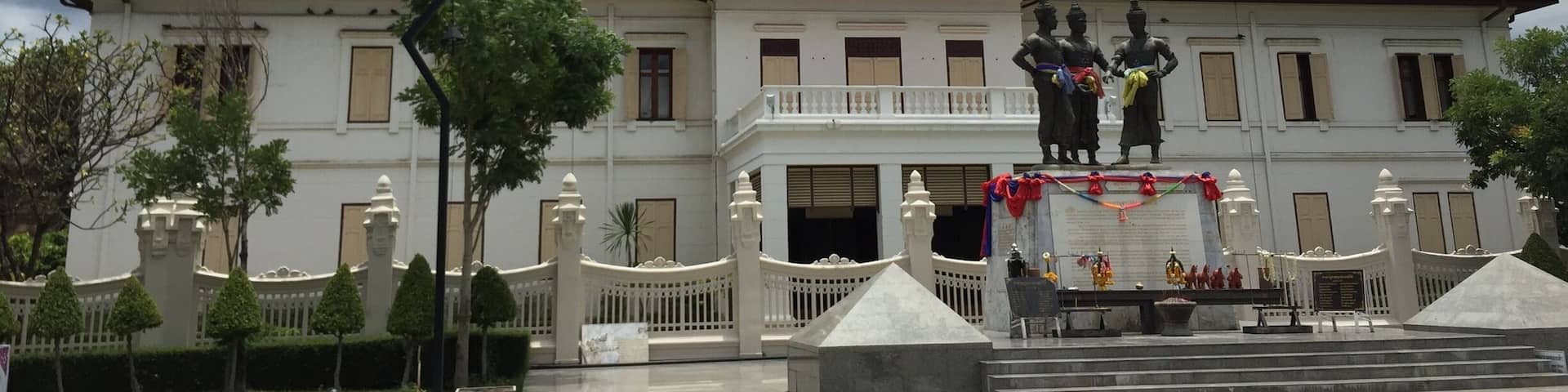 Interesting history of Chiang Mai. Presentation and air con can be better :p