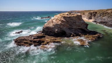 One of the most beautiful beaches in the southwest Portuguese coast. You should come and see it. Best in the low tide.