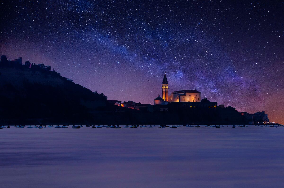 Beutiful scenery at slovenian coast. There we can see a milkyway above church.
Uploaded for a contest #BvSAstro