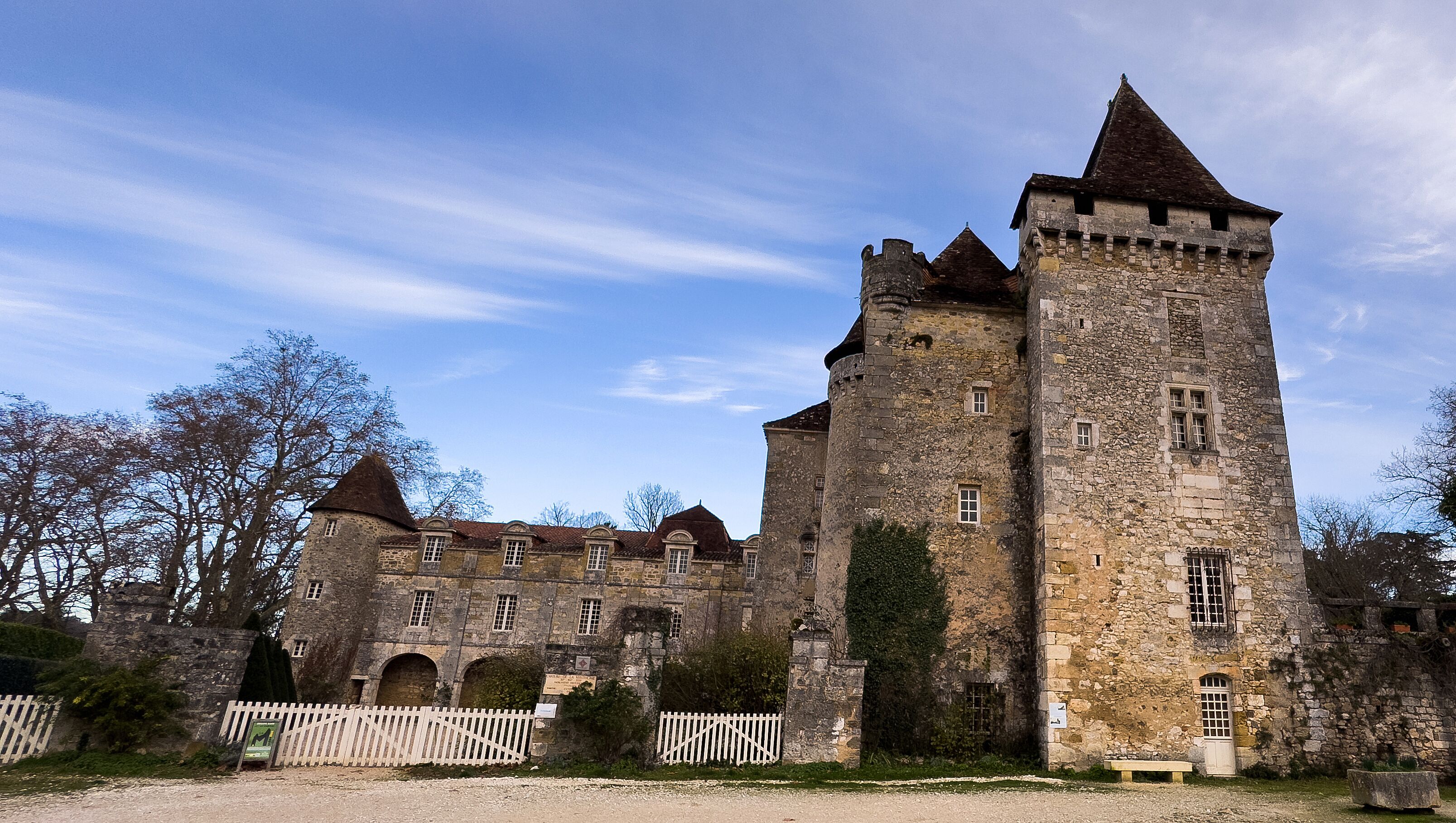 Saint-Saud-Lacoussière