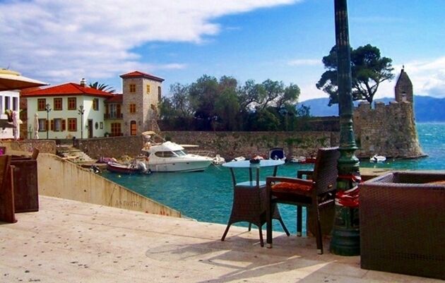 Beautiful seaside town of the Prefecture of Etoloakarnania with great history. The most beautiful picture is the Venetian port. It is worth to visit the Castle and walk in the small picturesque streets. Also do not miss the opportunity to enjoy the view of Rion – Antirion Bridge and also visit the beautiful beaches in the region