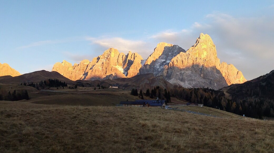 Enrosadira in ottobre - Parco naturale Paneveggio - Pale di San Martino (Q267909)