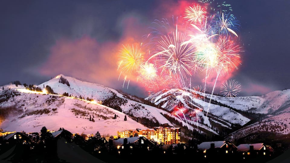 Canyons Village at Park City which includes nightlife, snow and night scenes