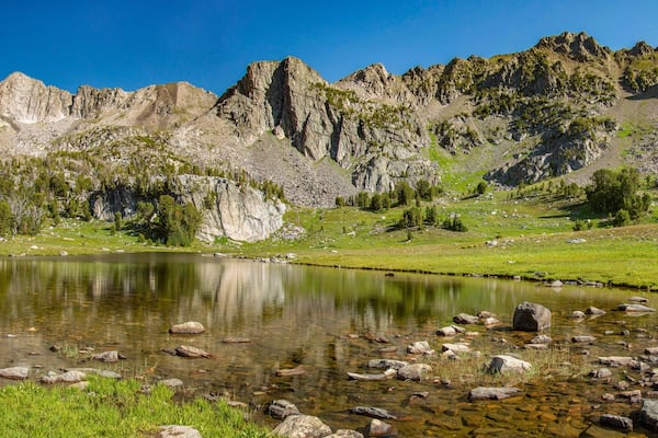 This was a great hike out of Big Sky Montana. It didn’t take long to get into the basin and to be surrounding by the dramatic rock formations. The wildflowers were incredible. We also saw a few pika and marmots along the way.
#adventure #womenwhohike #hikingadventures