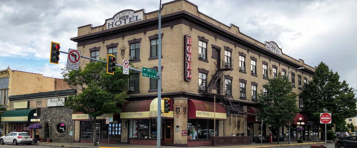 In 1912 the Kalispell Hotel hosted the relatively well-to-do traveller at a charge of $2 per night. This was considered twice the going rate of other hotels at that time. However, being situated in the heart of Kalispell's downtown business district and offering such privileged services as running water, door locks, and wake-ups, the Kalispell Hotel rarely hung out its vacancy sign. (June 2019)
#Trovember