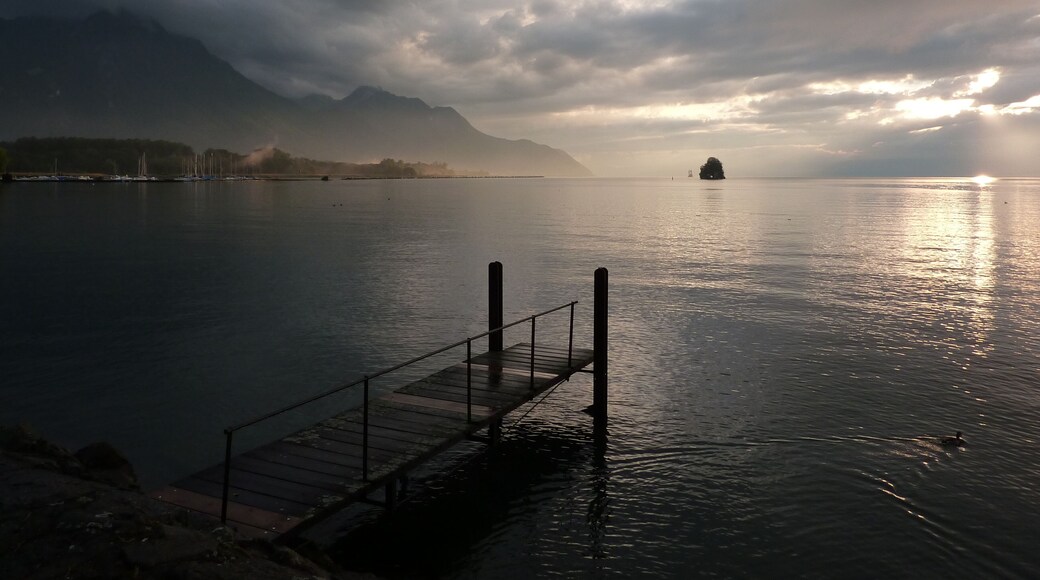 After the Storm, Villeneuve - Calm view with Sunset and Jetty