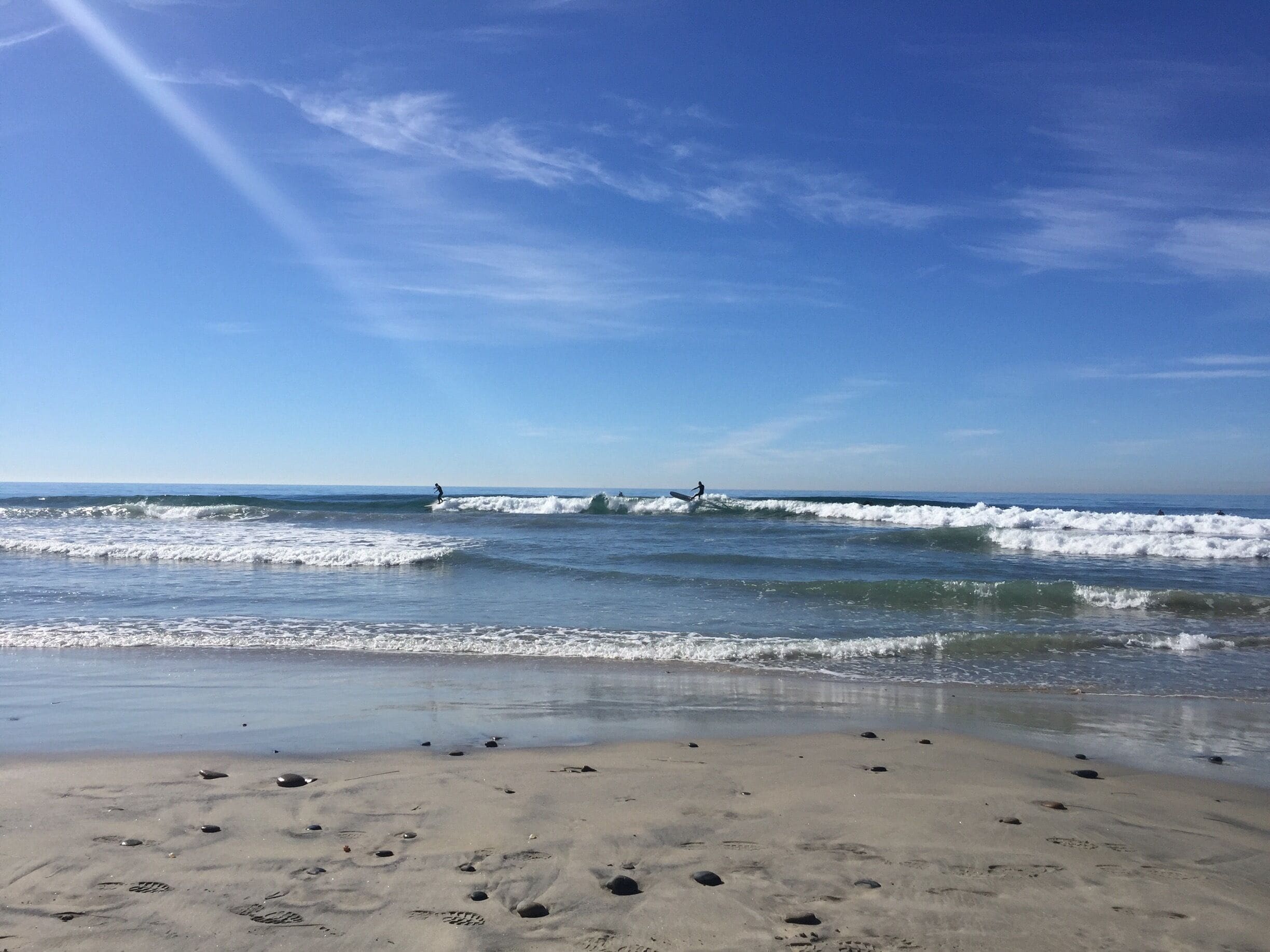 Moonlight Beach in Carlsbad is one of my favorite SoCal beaches. Something for everyone - walks, easy surf for kiddos, more challenging breaks for others. #LifeAtExpedia