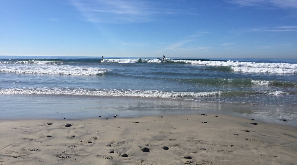 Moonlight Beach in Carlsbad is one of my favorite SoCal beaches. Something for everyone - walks, easy surf for kiddos, more challenging breaks for others. #LifeAtExpedia