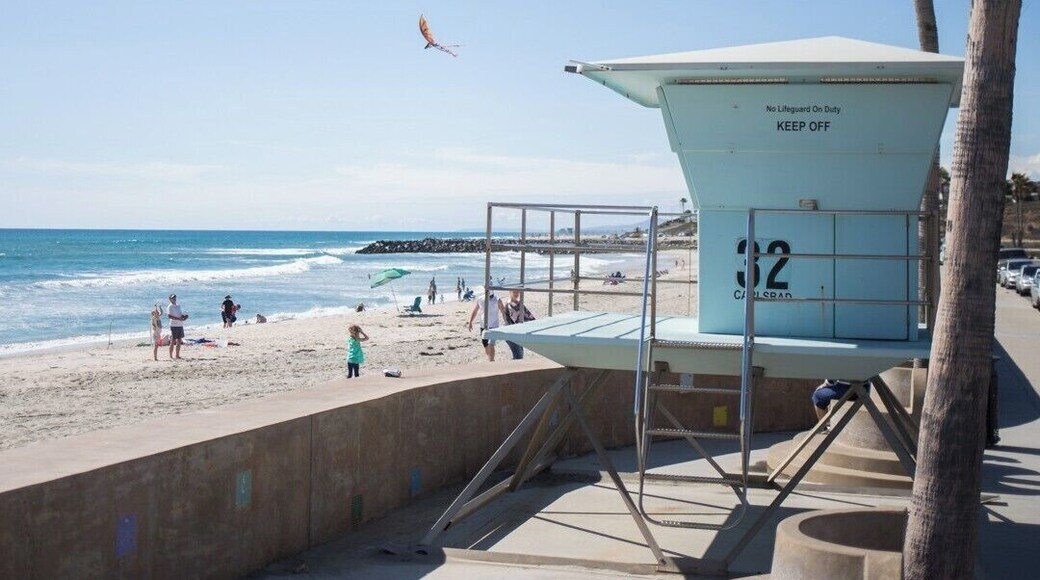 This beach is right along Carlsbad Blvd and is a great place to stop and enjoy the pacific with a family.
#LifeAtExpedia