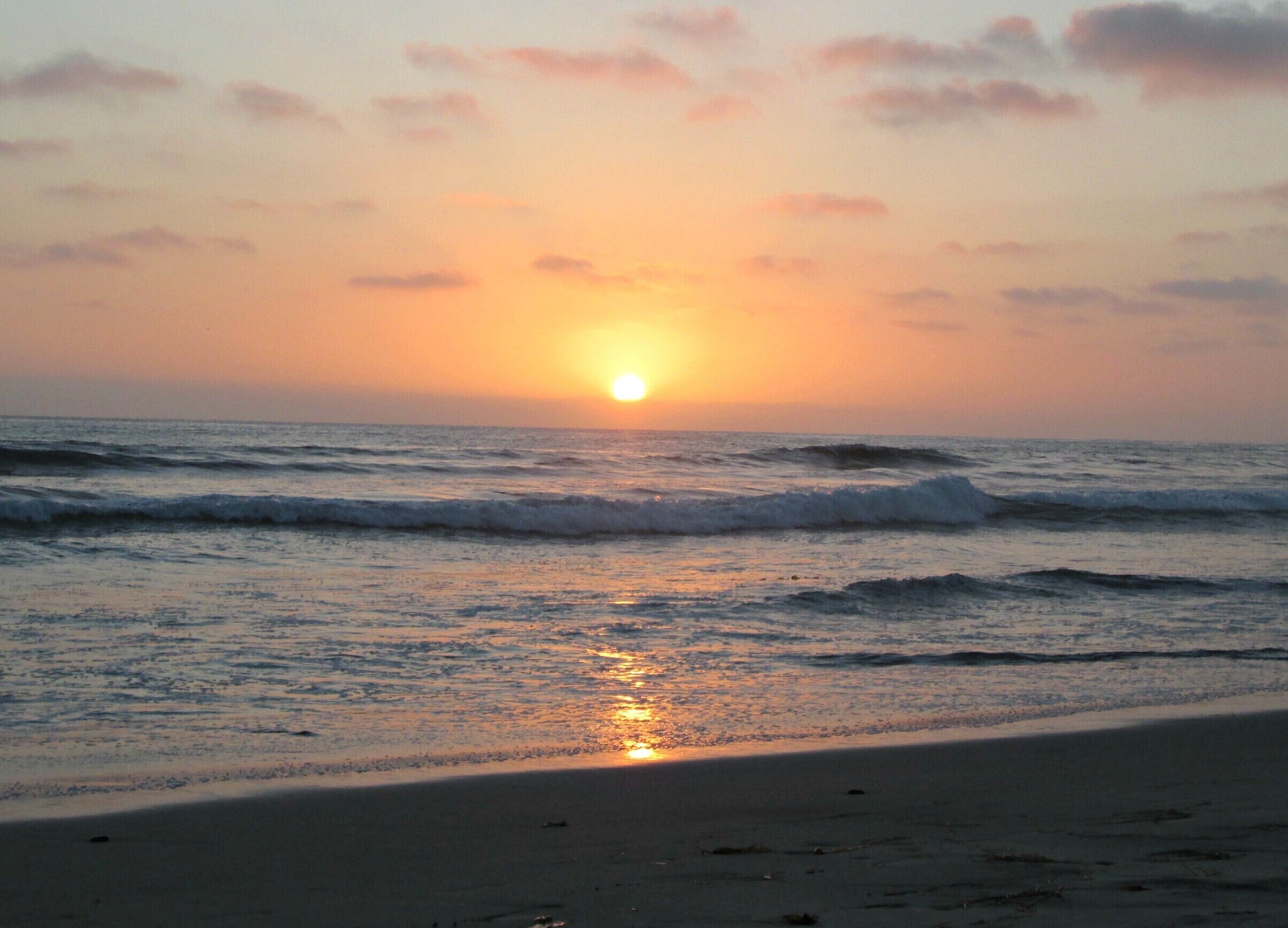 Not crowded and so peaceful.  This was between lifeguard station 28 and 29.  #goldenhour #calibeaches