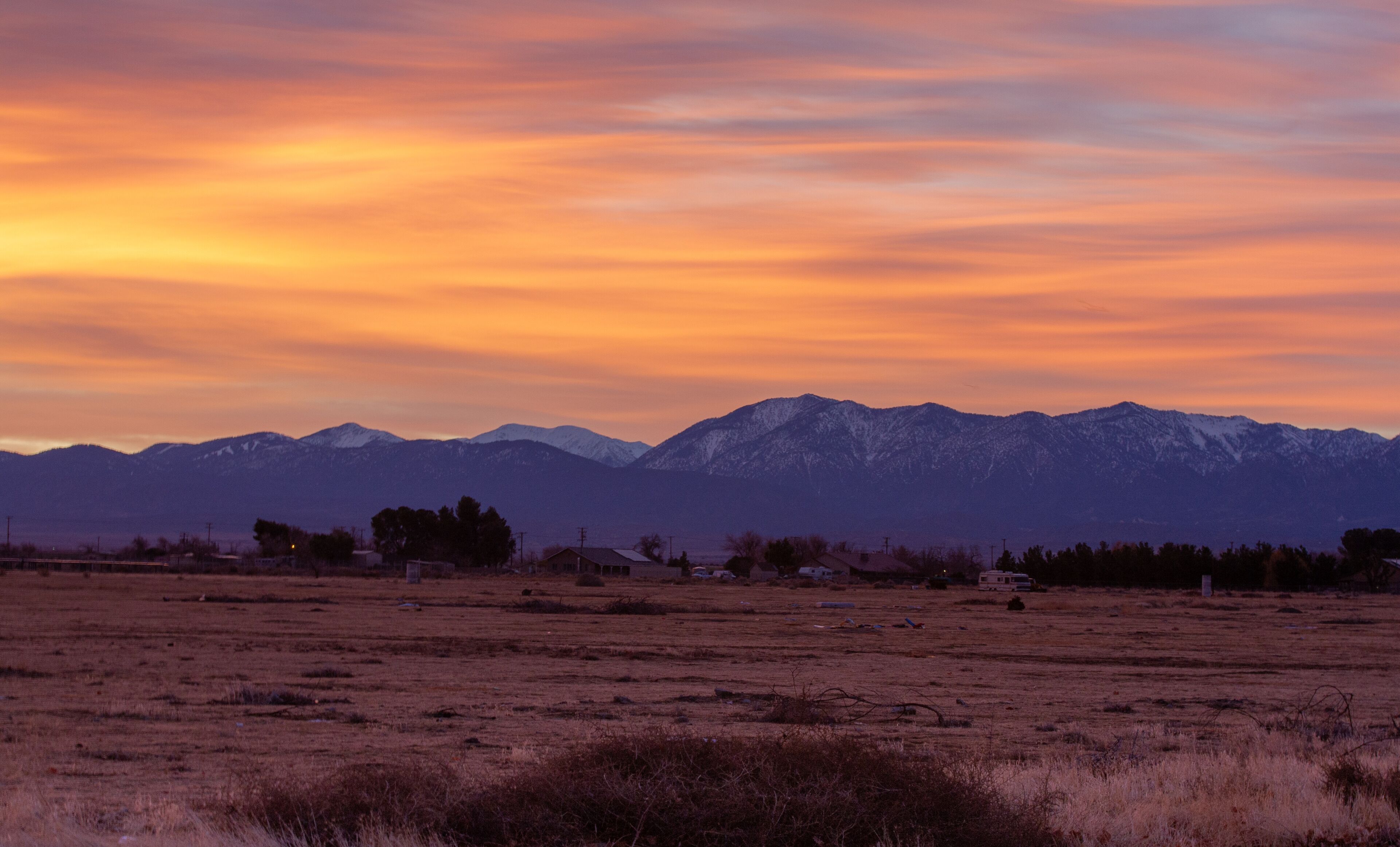 Dreamsicle
#landscape #California #landscapephotography #photography #art #Desert #desertscape #sunrise #dreamy #morning #snow #ice #clouds #nubes #nuvole #mountains #cold #freshcontent #potd #photo #fotó #foto #canonusa #picoftheday #PhotoOfTheDay #pic #AV #abc7eyewitness #nbcla