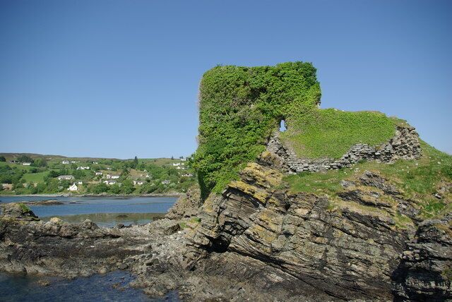 Knock Castle, near to Teangue/An Teanga, Highland, Great Britain. Although the site was once occupied by a dun, the existing remains of Caisteal Camus or Knock Castle date from the 15th-century when it was owned by the MacLeods. It was later captured by the MacDonalds and is said to be haunted by a 'Green Lady'.